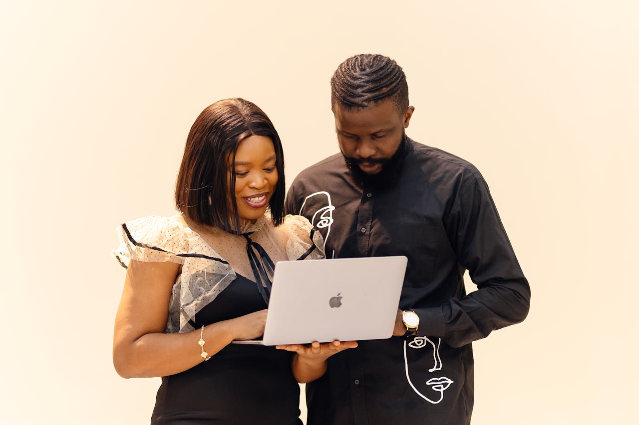 professional-collaboration-in-lagos-office-30677719